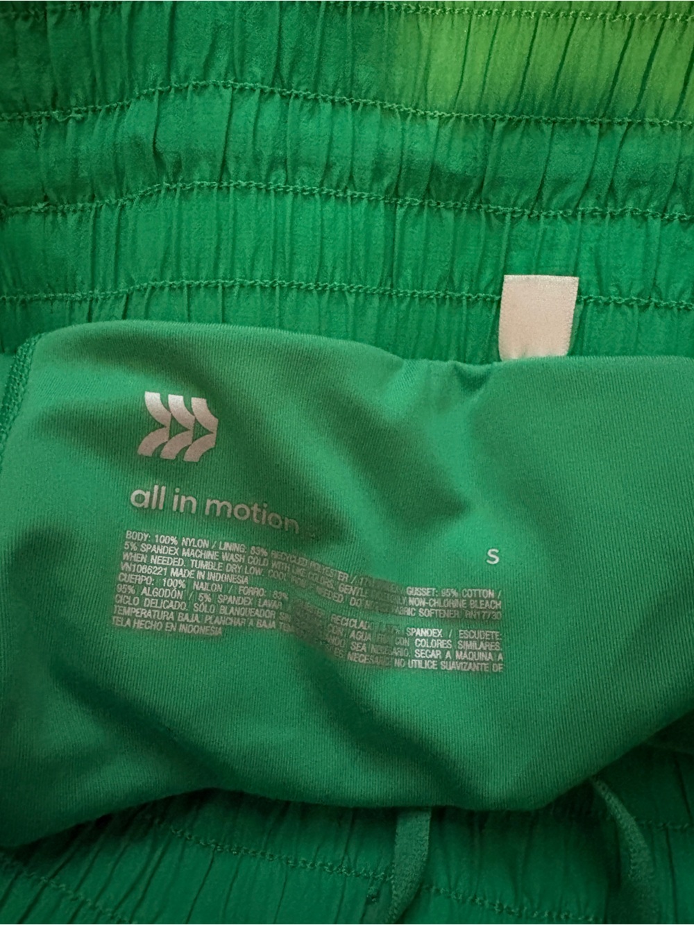 Women’s Green all in motion Athletic Shorts with Liner - Picture 3 of 3